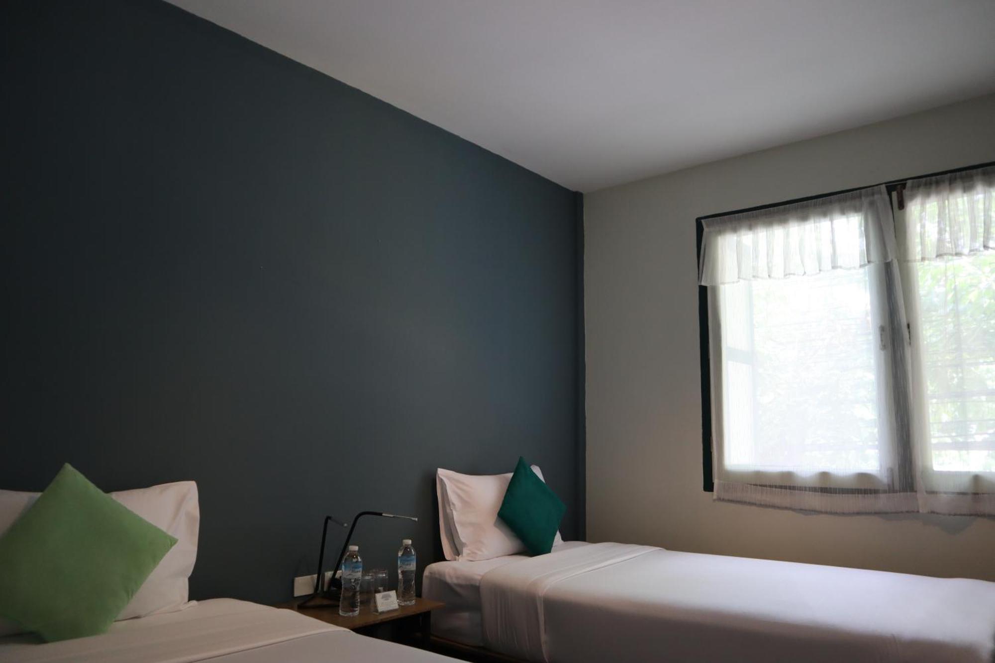 Baan Wangderm Hotel Бангкок Екстер'єр фото